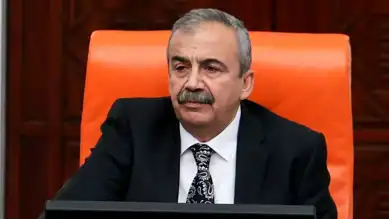 Siyaset Dünyası Sırrı Süreyya Önder'i Andı