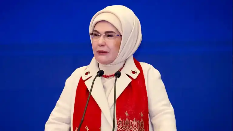 Emine Erdoğan, Basketbol Takımını Tebrik Etti